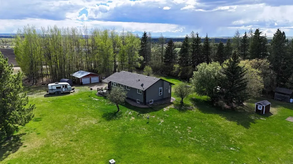 12428 Township Road 532 Township Rural Yellowhead County AB T7E 5A2