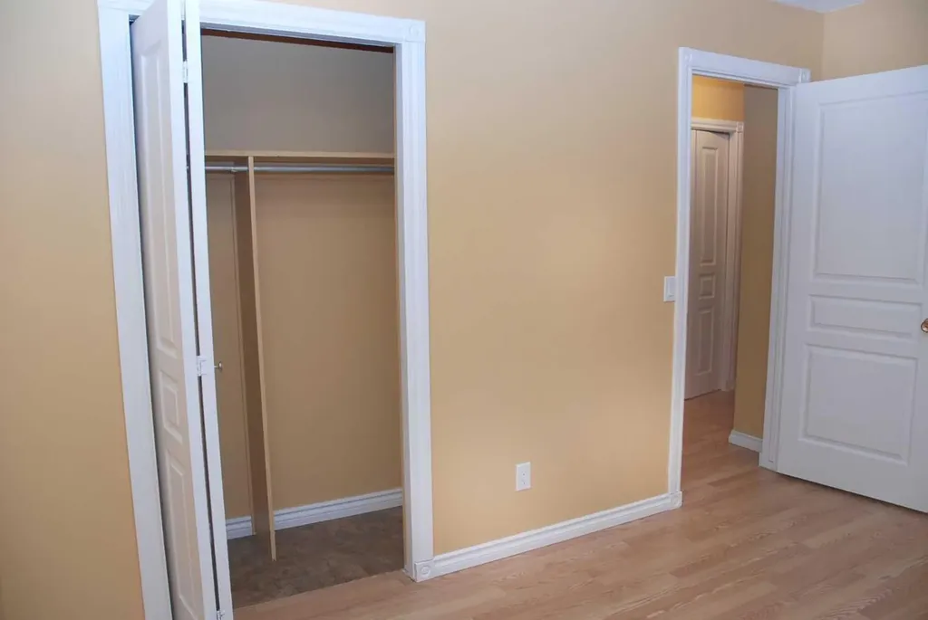 884 Rundlecairn Way NE Calgary AB T1Y 2R7