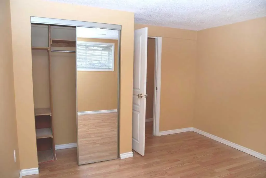 884 Rundlecairn Way NE Calgary AB T1Y 2R7