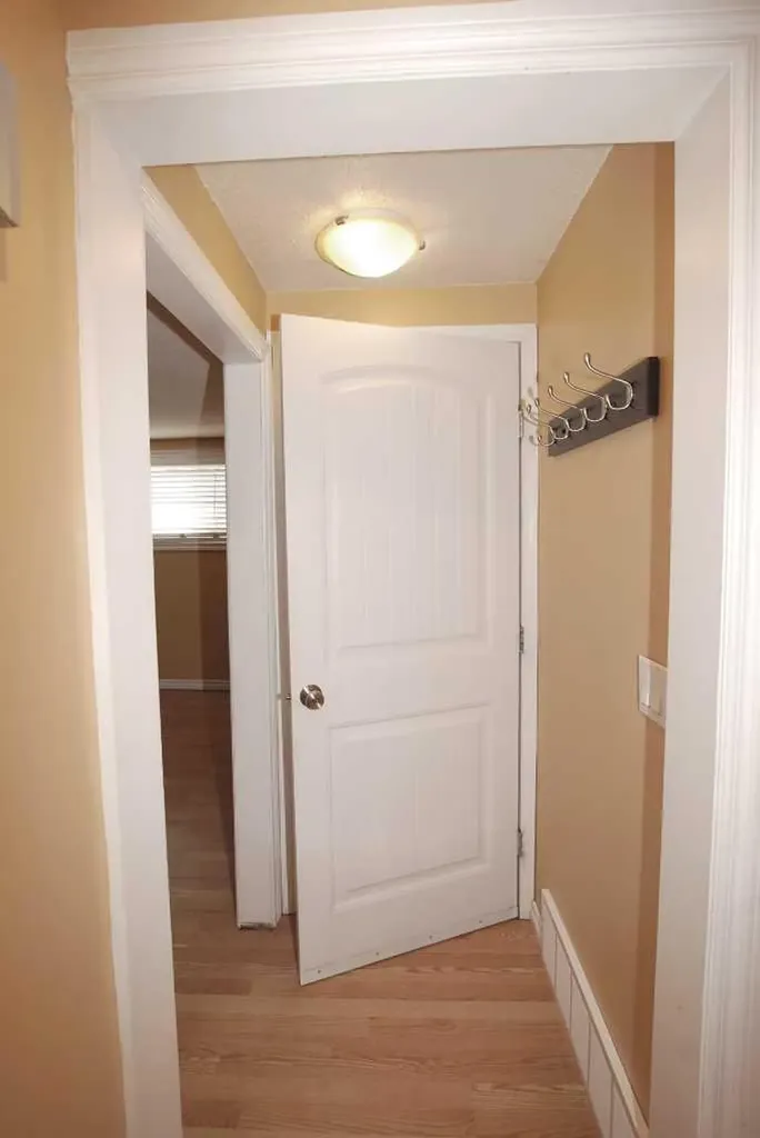 884 Rundlecairn Way NE Calgary AB T1Y 2R7
