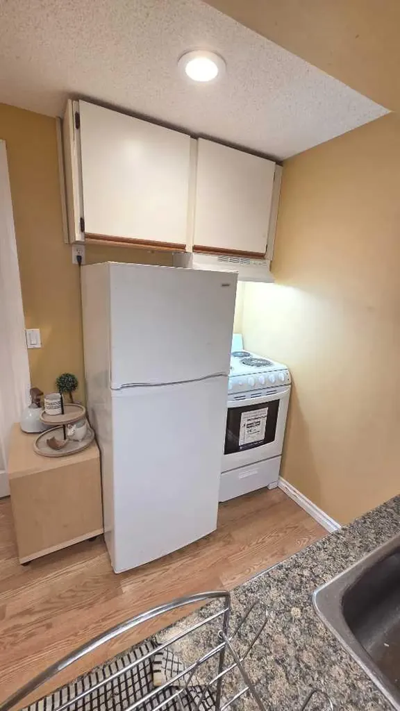 884 Rundlecairn Way NE Calgary AB T1Y 2R7