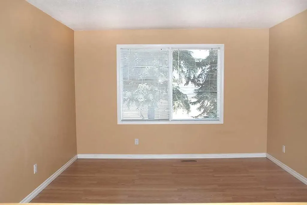 884 Rundlecairn Way NE Calgary AB T1Y 2R7