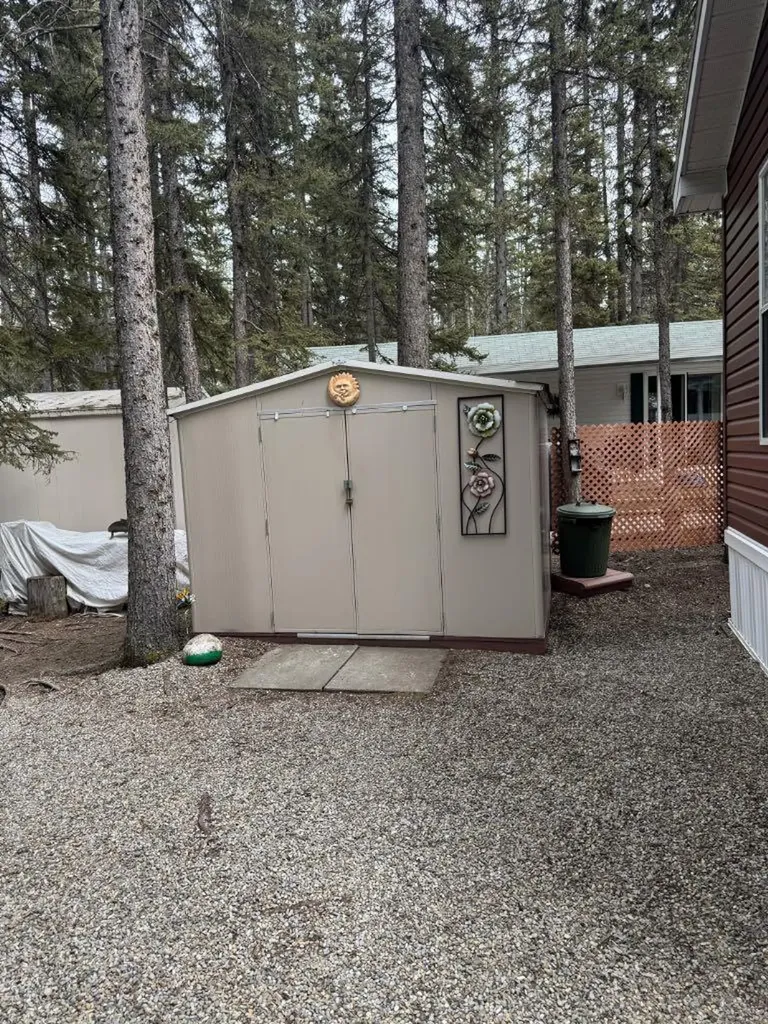 25 Timber Trail Sundre AB T0M 1X0