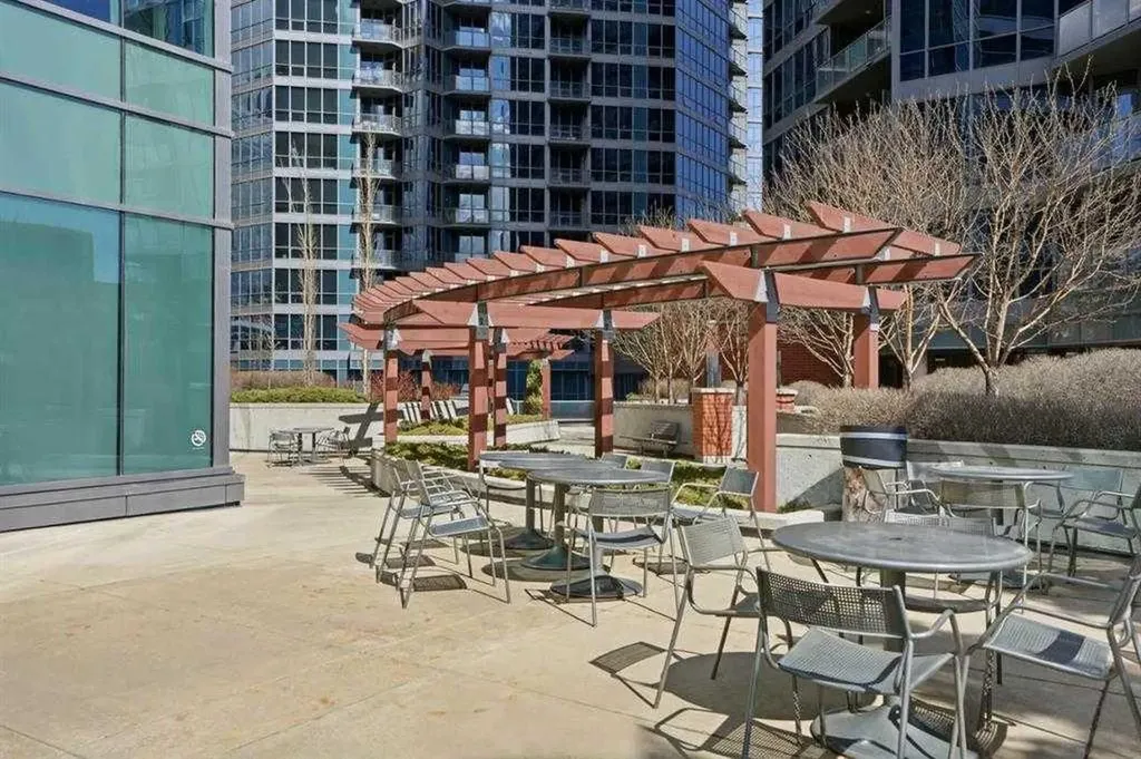 225 11 Avenue SE Calgary AB T2G 0G3