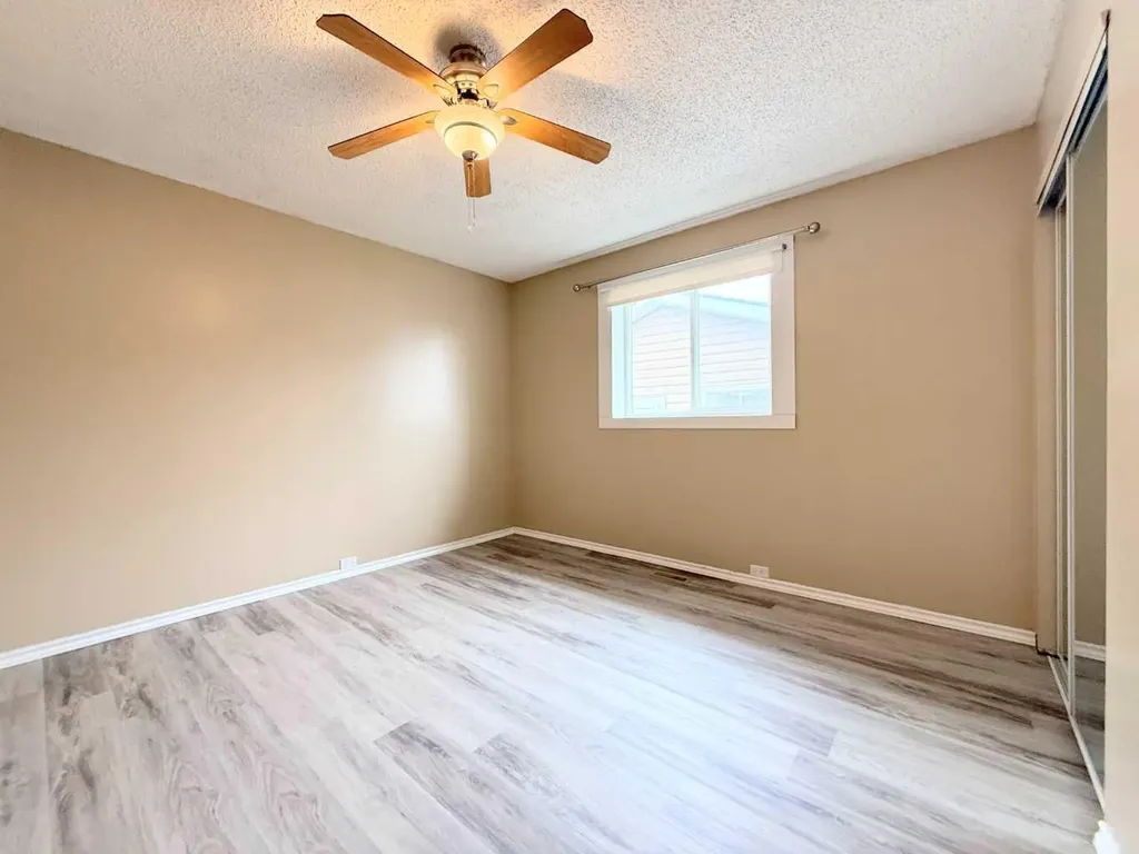 3209 45 Avenue Athabasca AB T9S 1P1