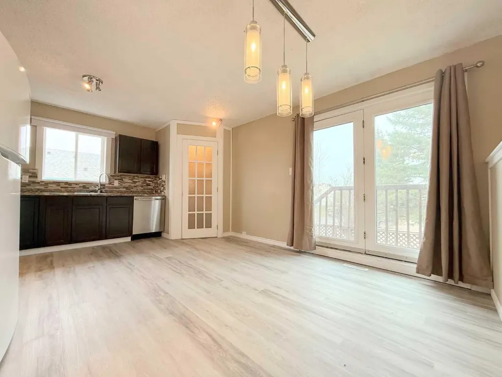 3209 45 Avenue Athabasca AB T9S 1P1