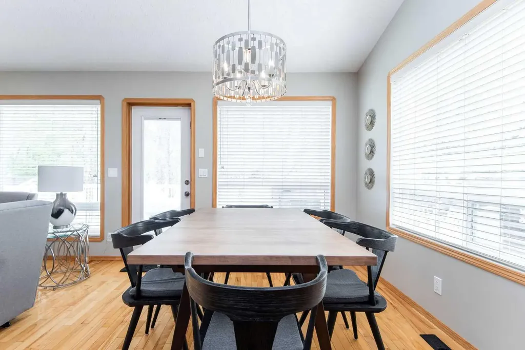 90 Alberts Close Red Deer AB T4R 3J7