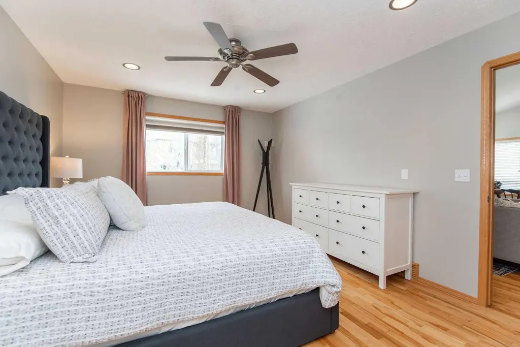 90 Alberts Close Red Deer AB T4R 3J7