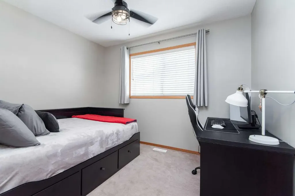 90 Alberts Close Red Deer AB T4R 3J7
