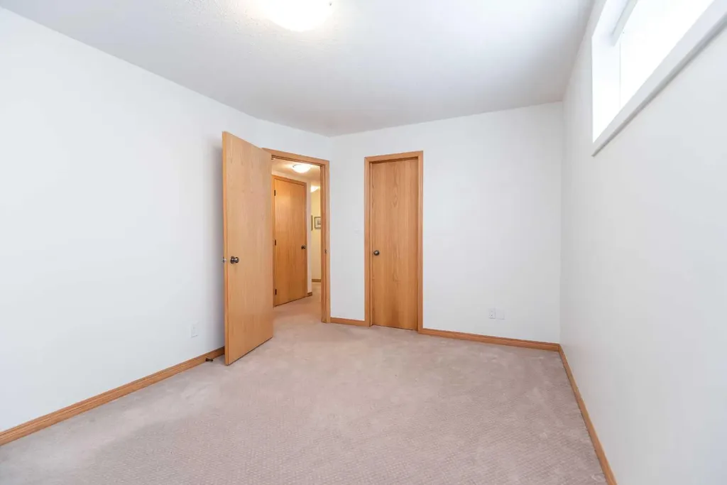 90 Alberts Close Red Deer AB T4R 3J7