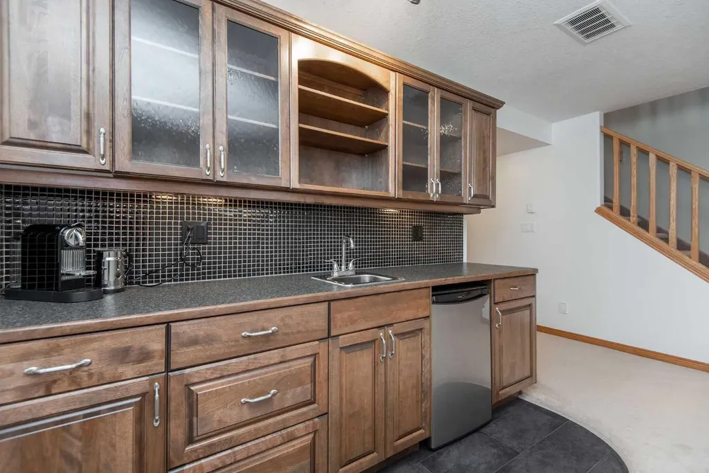 90 Alberts Close Red Deer AB T4R 3J7