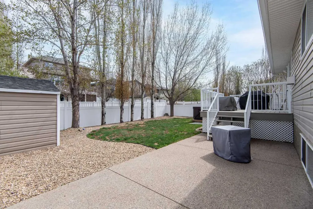 90 Alberts Close Red Deer AB T4R 3J7