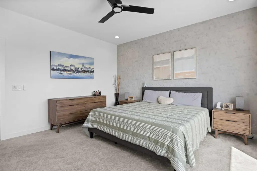 10 Evansfield Green NW Calgary AB T3P 1J9