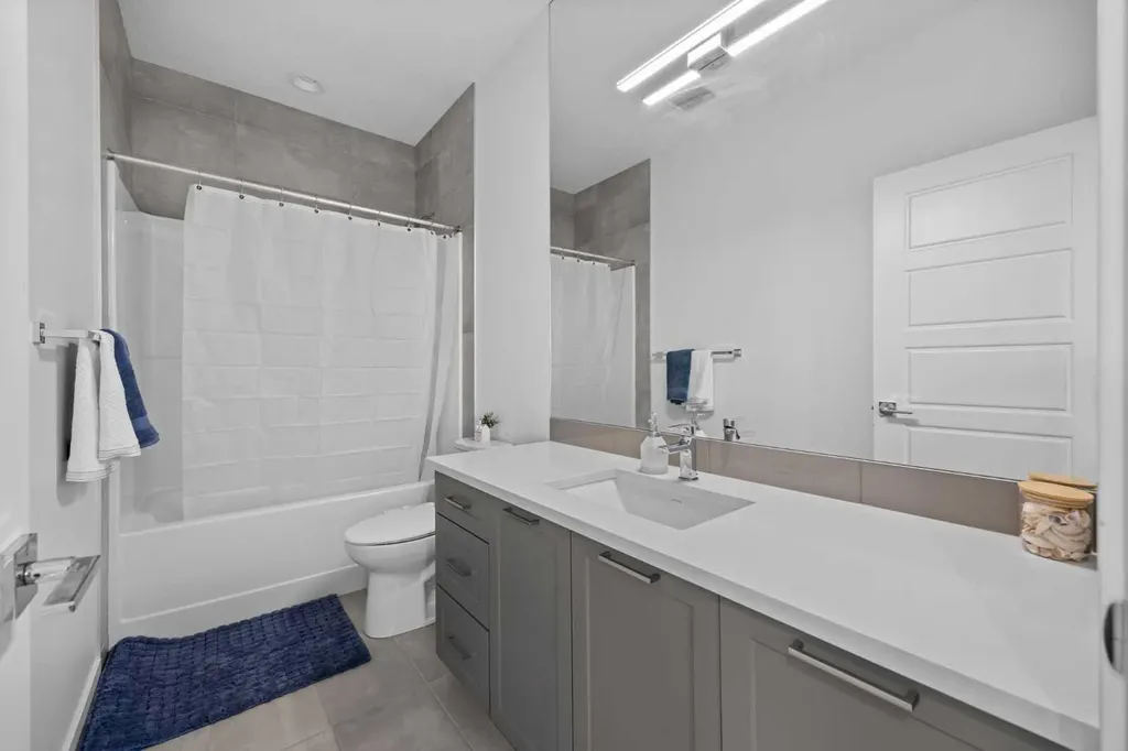 10 Evansfield Green NW Calgary AB T3P 1J9