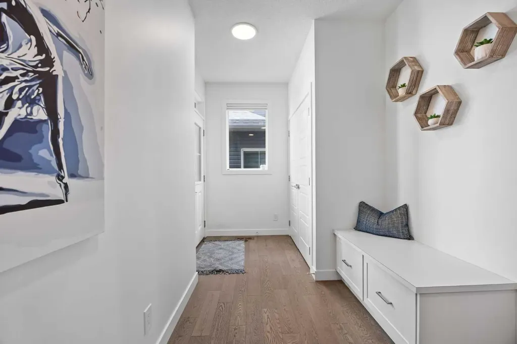 10 Evansfield Green NW Calgary AB T3P 1J9