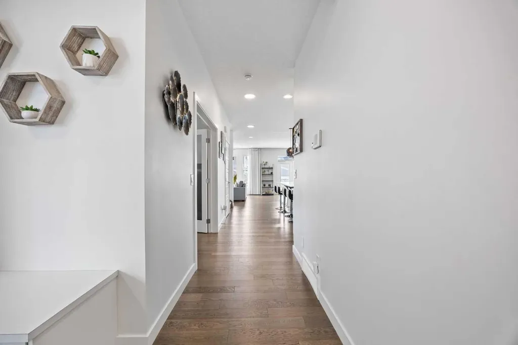 10 Evansfield Green NW Calgary AB T3P 1J9