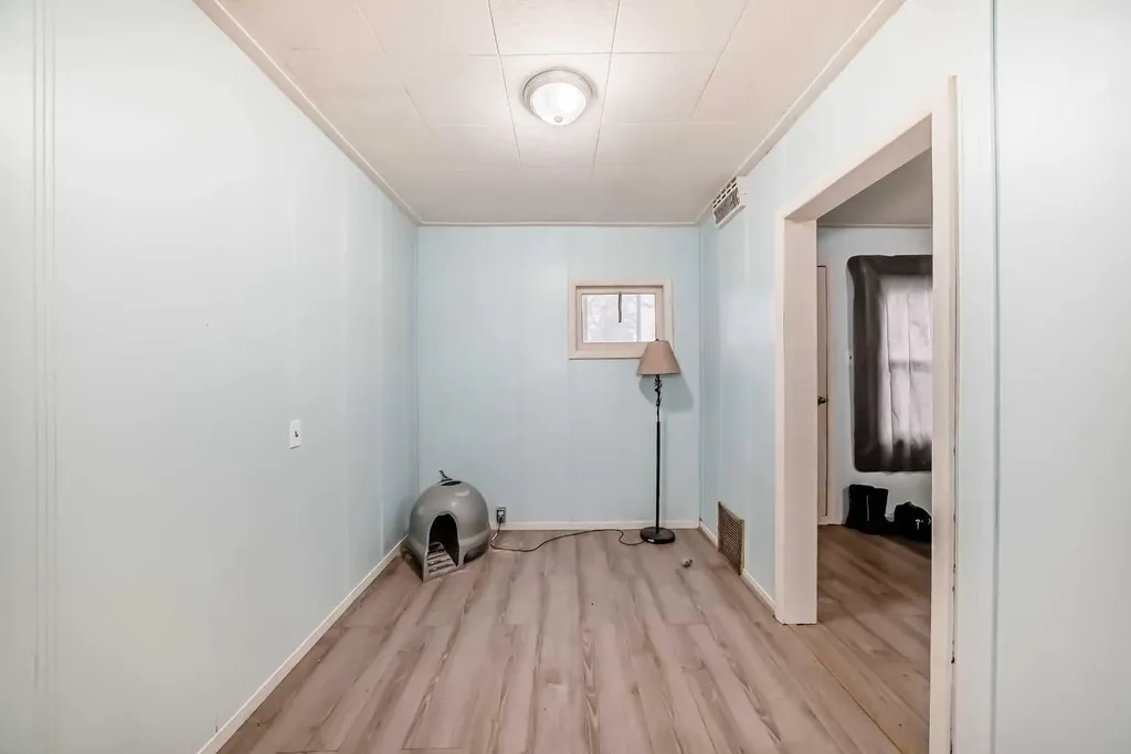 6437 19 Street SE Calgary AB T2C 0N8
