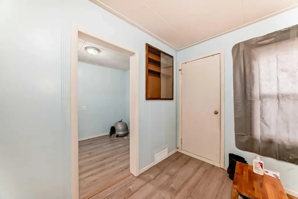 6437 19 Street SE Calgary AB T2C 0N8