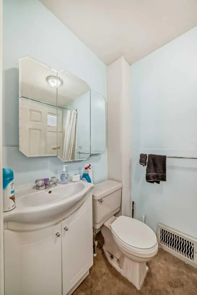 6437 19 Street SE Calgary AB T2C 0N8