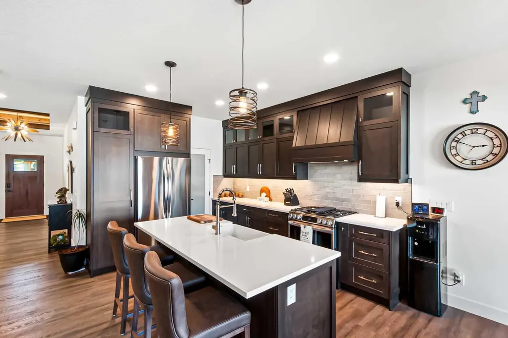 40 Viceroy Crescent Olds AB T4H 0G2