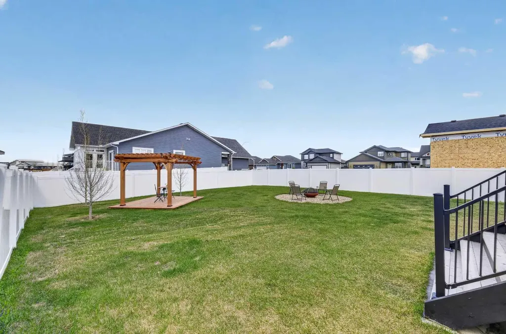 40 Viceroy Crescent Olds AB T4H 0G2