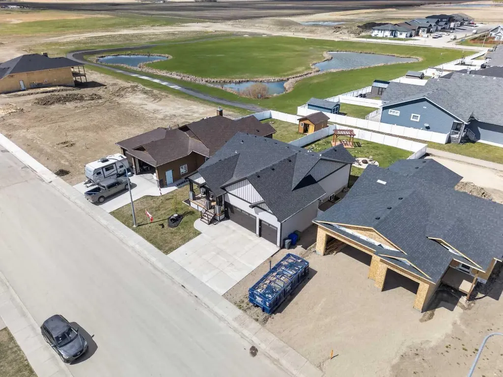 40 Viceroy Crescent Olds AB T4H 0G2