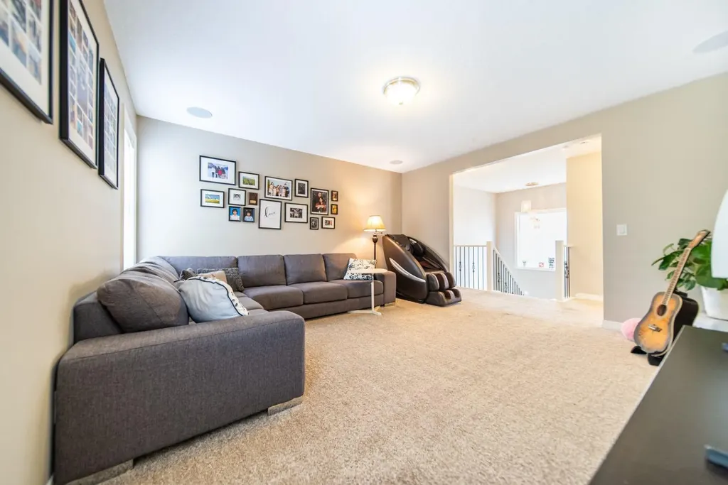 98 Mahogany Passage SE Calgary AB T3M 2K4