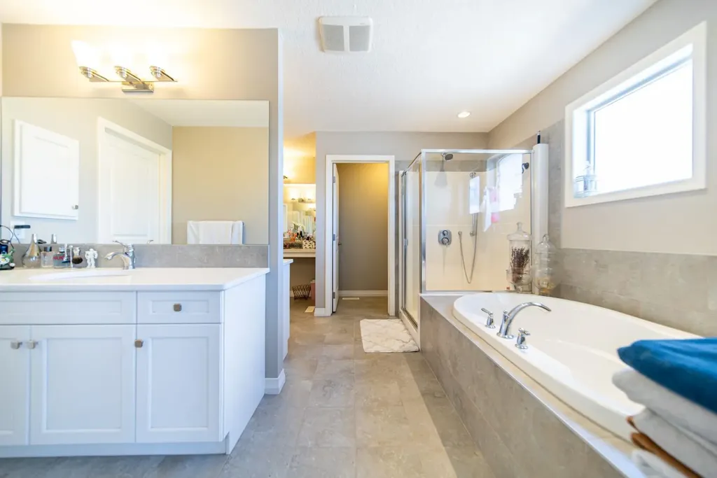 98 Mahogany Passage SE Calgary AB T3M 2K4