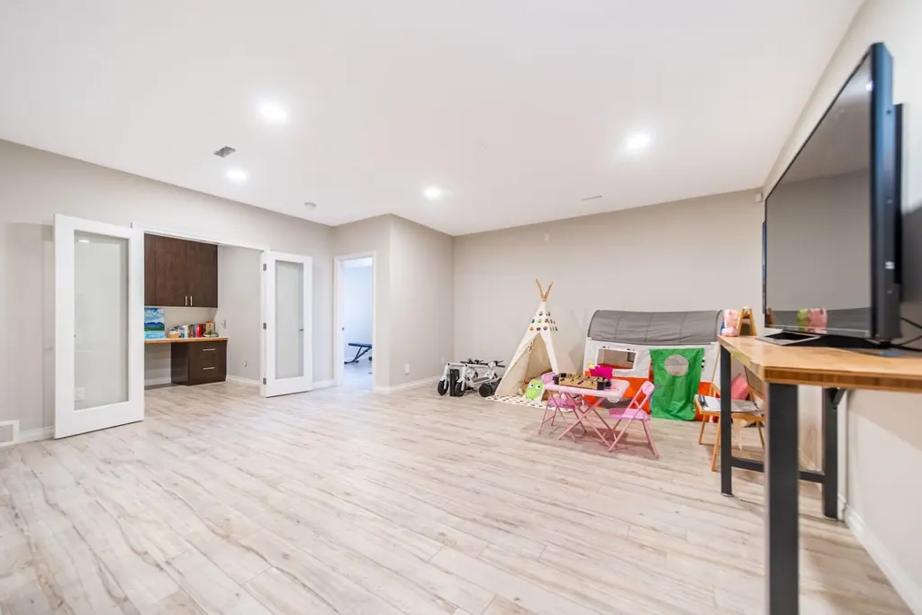 98 Mahogany Passage SE Calgary AB T3M 2K4