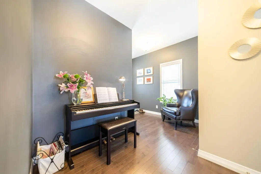 98 Mahogany Passage SE Calgary AB T3M 2K4