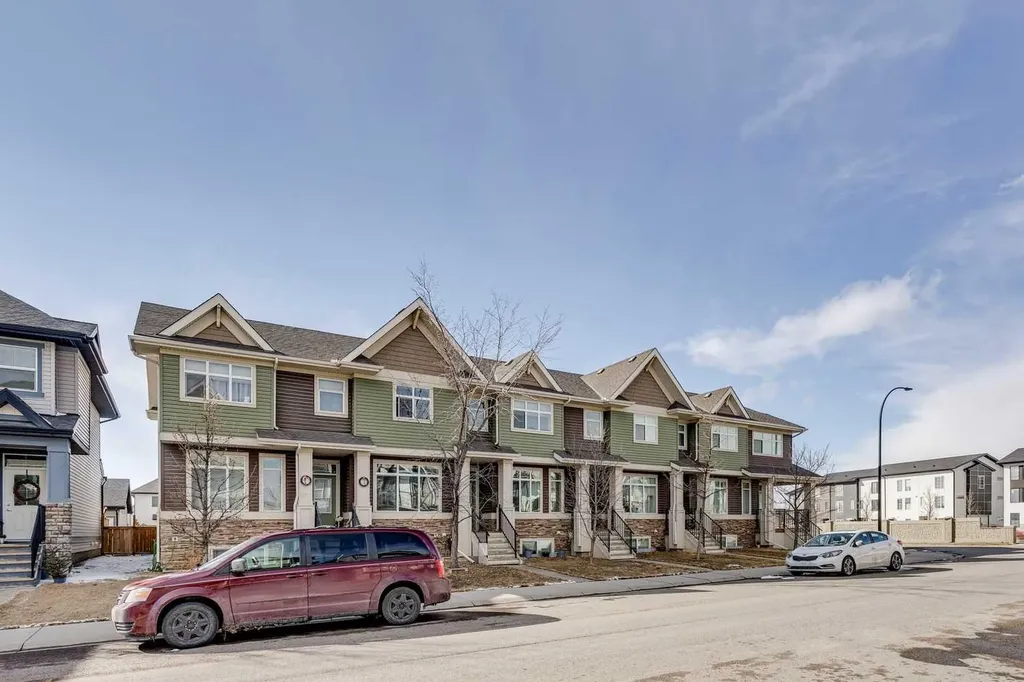 166 Legacy Common SE Calgary AB T2X 2A9