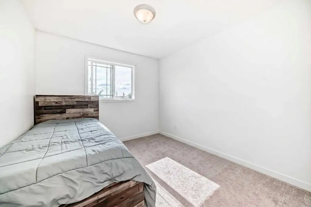 54 Panatella Park NW Calgary AB T3k 6k4