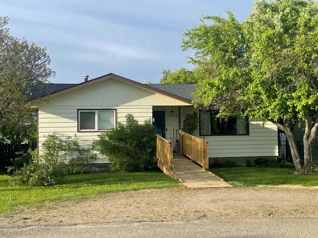 11125 107 Avenue Fairview AB T0H 1L0