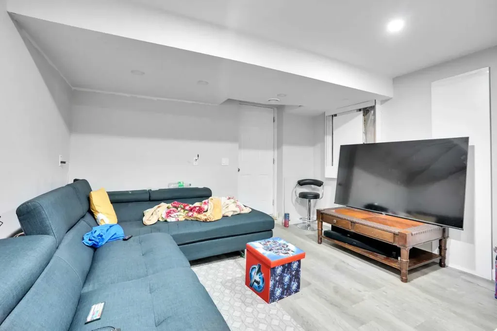 215 Savanna Parade NE Calgary AB T3J 0W1