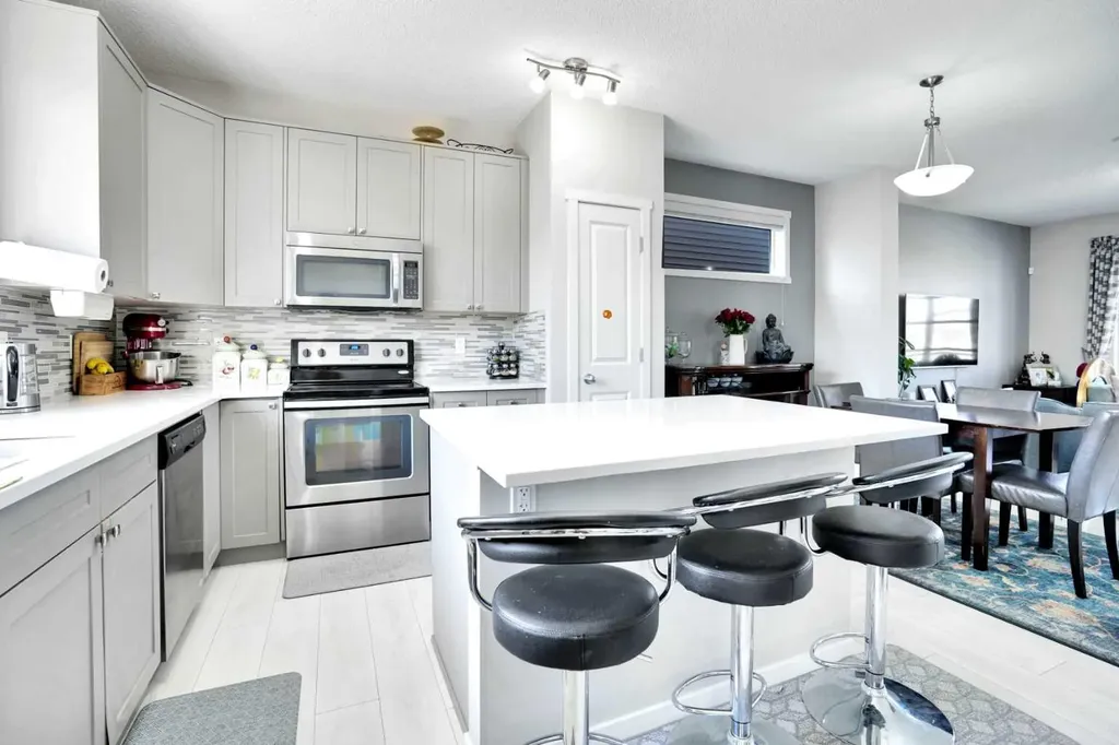 215 Savanna Parade NE Calgary AB T3J 0W1