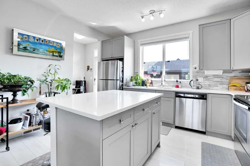 215 Savanna Parade NE Calgary AB T3J 0W1