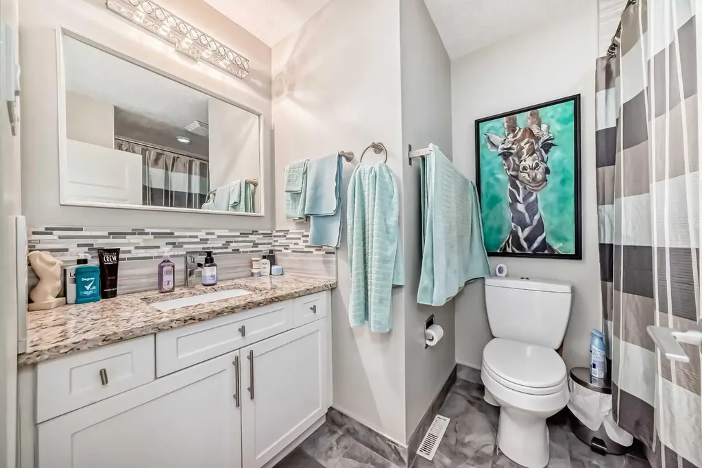 29 Chisholm Crescent NW Calgary AB T2L 0Y9