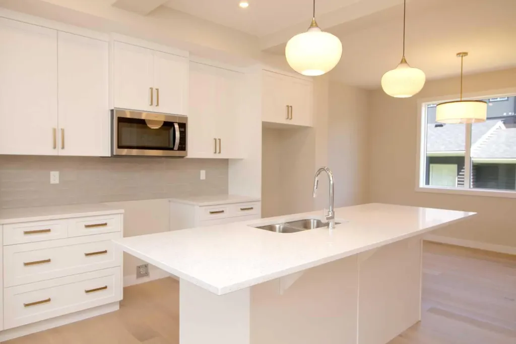 326 Sundown Road Cochrane AB T4C 3H2