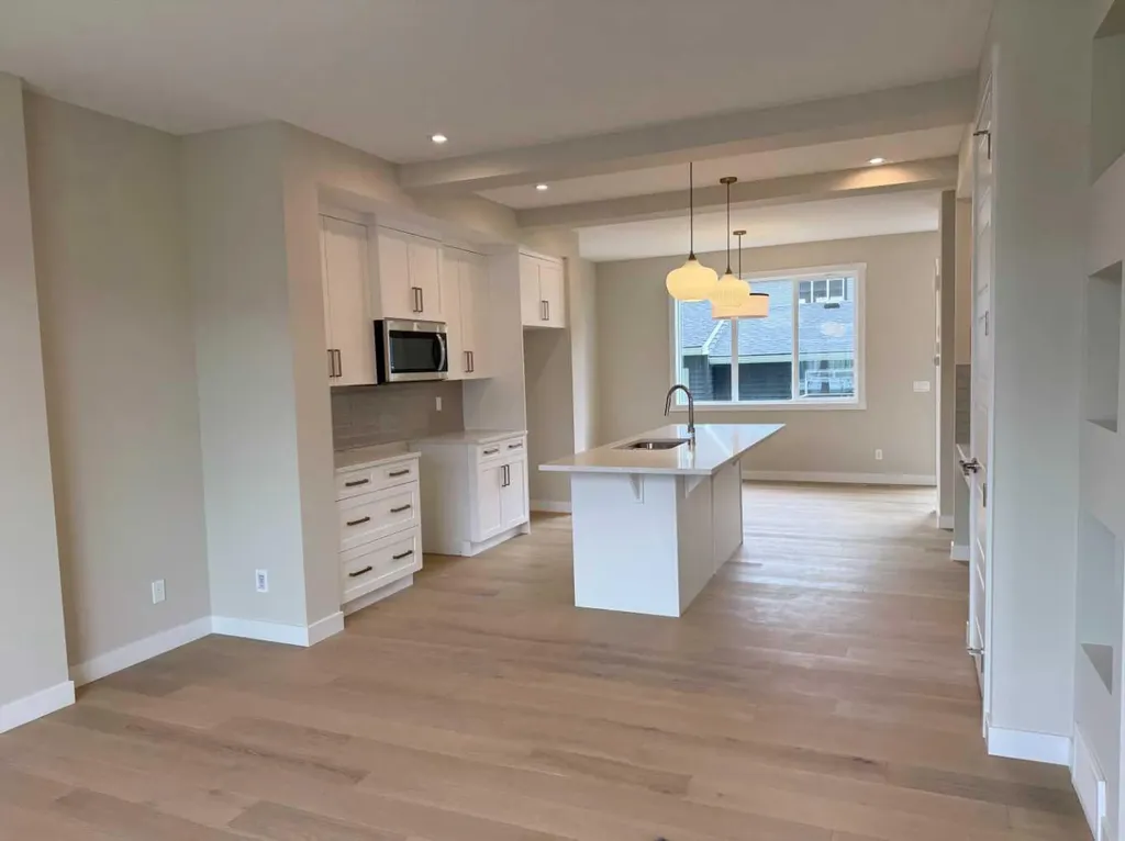 326 Sundown Road Cochrane AB T4C 3H2