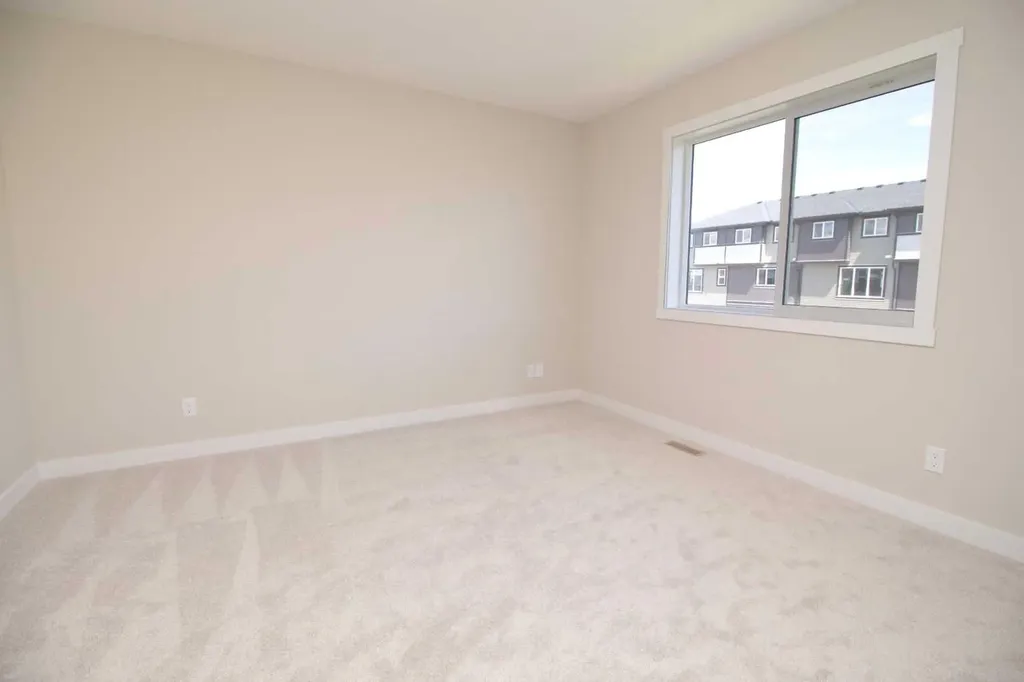326 Sundown Road Cochrane AB T4C 3H2
