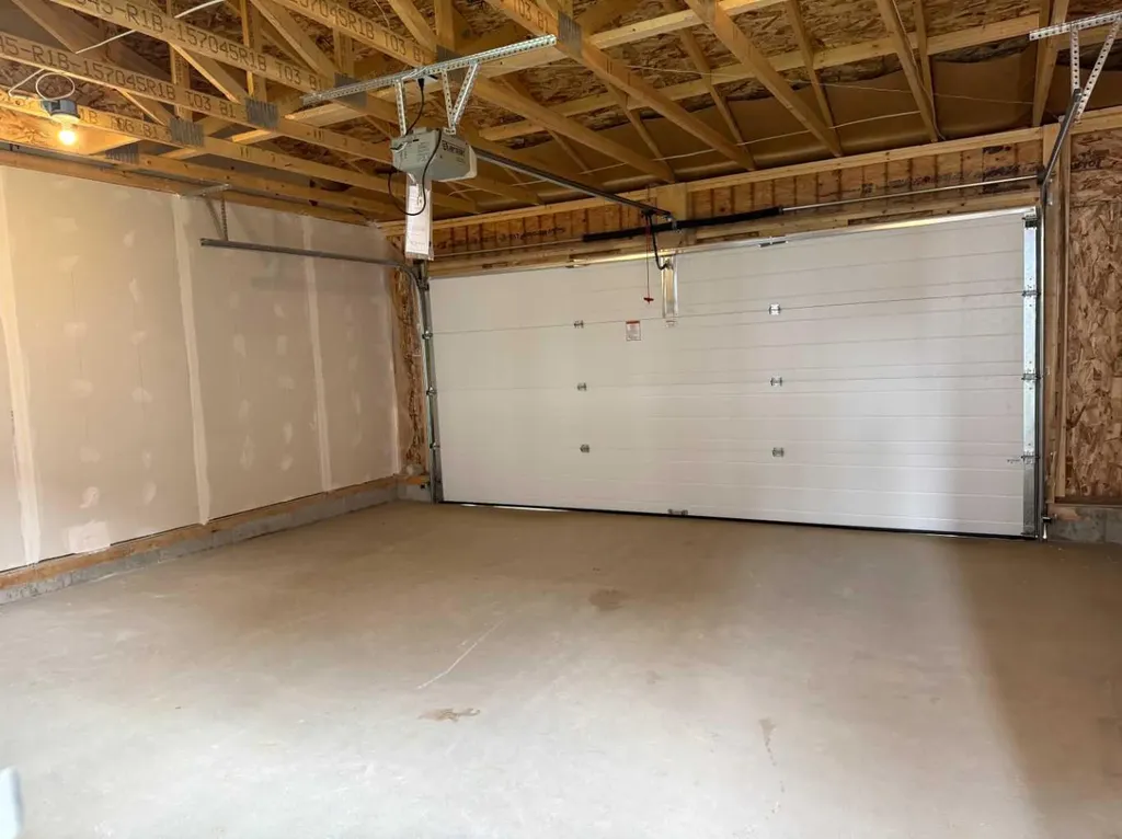 326 Sundown Road Cochrane AB T4C 3H2