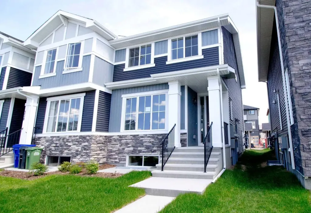 326 Sundown Road Cochrane AB T4C 3H2