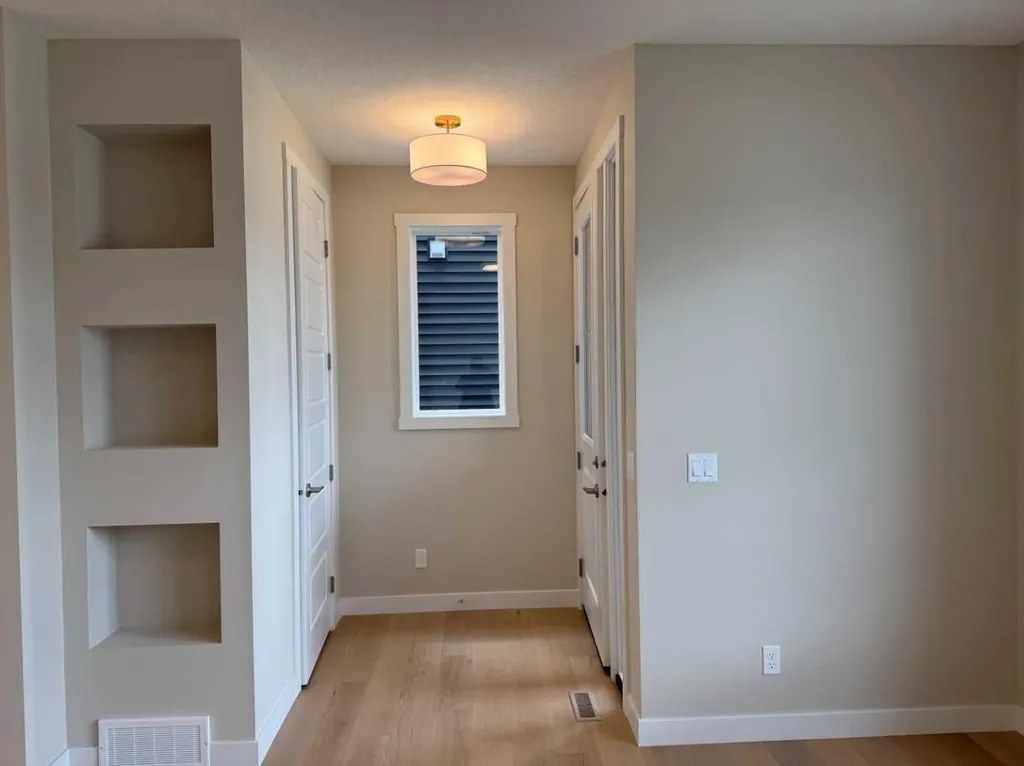 326 Sundown Road Cochrane AB T4C 3H2