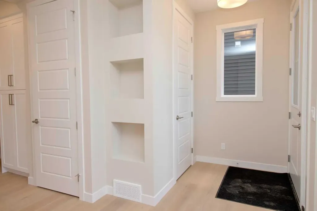 326 Sundown Road Cochrane AB T4C 3H2