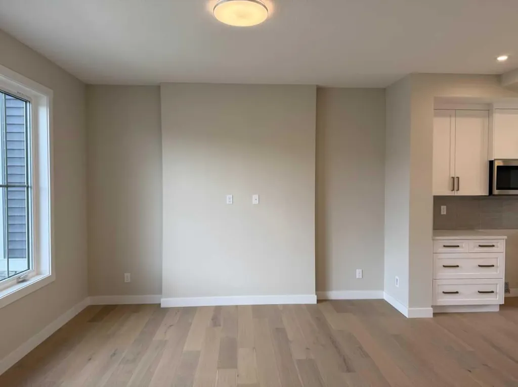 326 Sundown Road Cochrane AB T4C 3H2