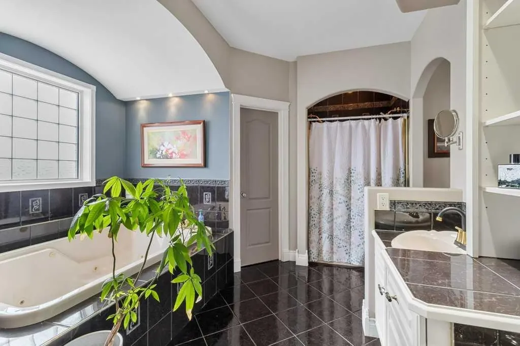 58 Lagrange Crescent Red Deer AB T4R 3K2