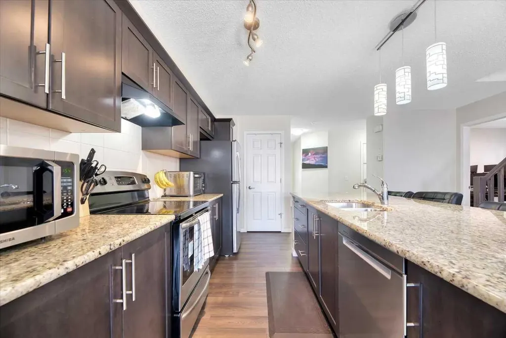 145 Viewpointe Terrace Chestermere AB T1X0R1