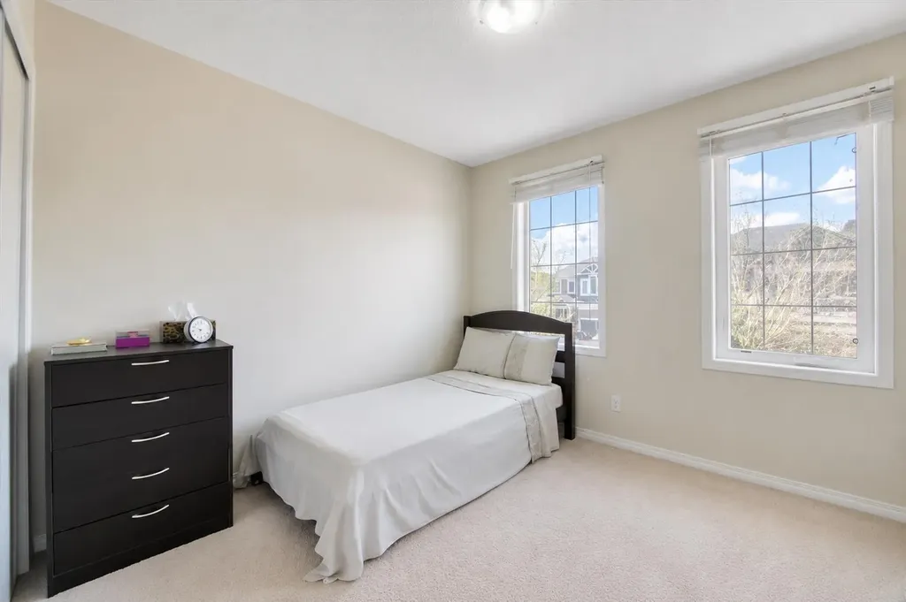 145 Viewpointe Terrace Chestermere AB T1X0R1