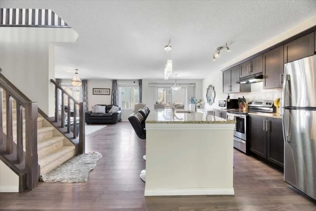 145 Viewpointe Terrace Chestermere AB T1X0R1