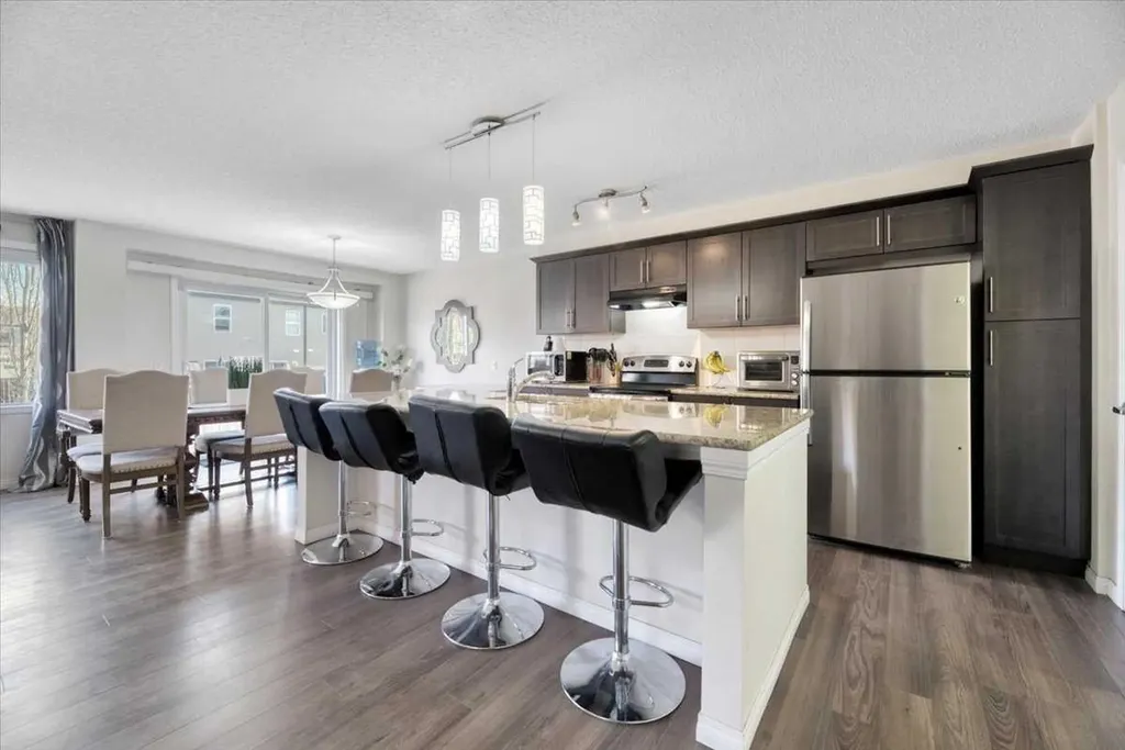 145 Viewpointe Terrace Chestermere AB T1X0R1
